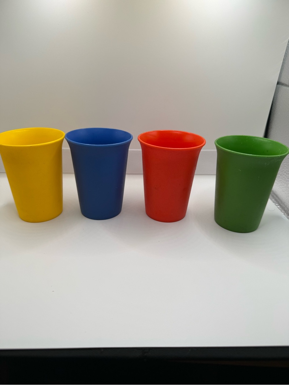Vintage Tupperware 7 Oz Tumblers Kids Cups Red Yellow Blue Green